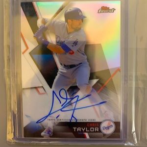 2018 topps finest chris taylor autograph LADODGERS